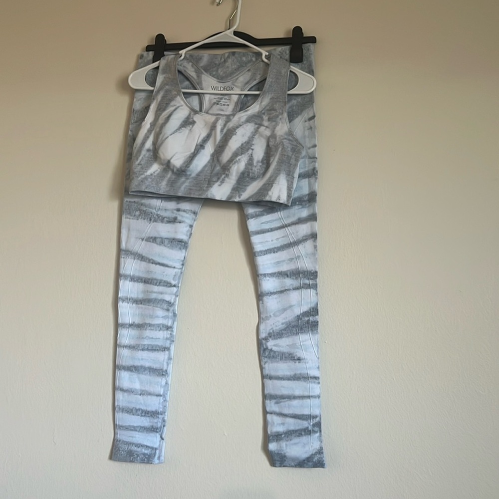 Wildfox leggings and sports bra no tags didn’t come with tags